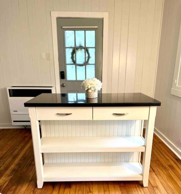 The Garden Cottage Hendersonville Bagian luar foto