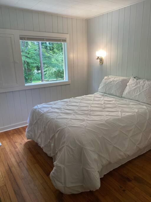 The Garden Cottage Hendersonville Bagian luar foto